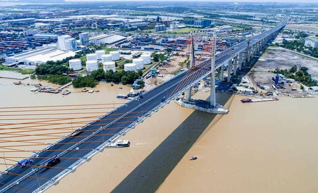 Cầu Bạch Đằng chính thức thu phí từ ngày 15/10/2018. Ảnh: N.Quốc