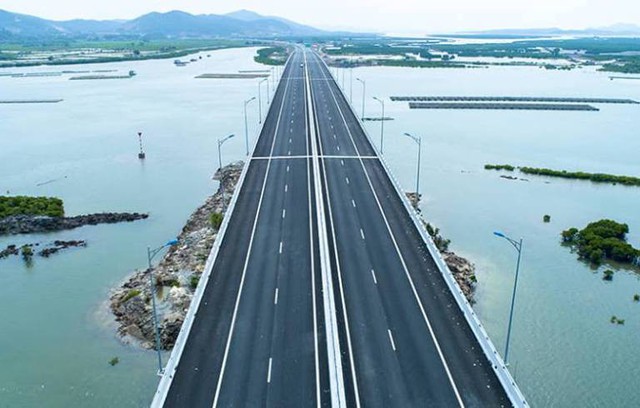 Tuyến đường cao tốc Hạ Long - Hải Phòng. Ảnh: N.Quốc