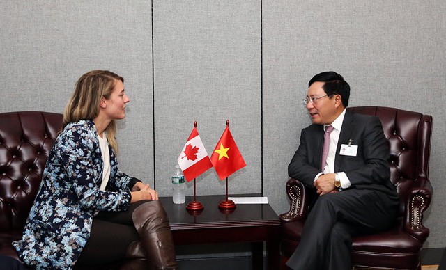 
Bộ trưởng Du lịch và Pháp ngữ Canada Melanie Jolly mong muốn hợp tác chặt chẽ với Việt Nam trong khuôn khổ Tổ chức quốc tế Pháp ngữ. Ảnh: VGP/Hải Minh
