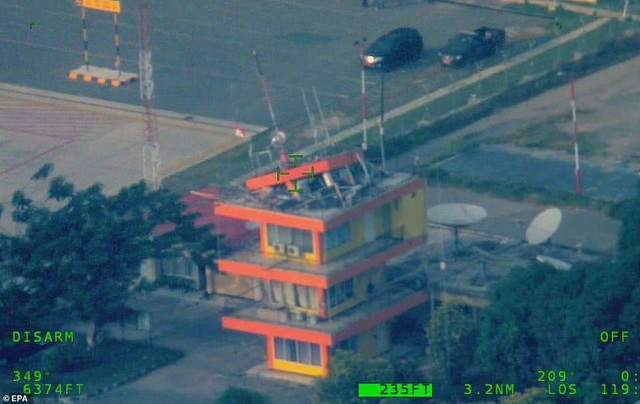 Sân bay Mutiara Sis Al Jufri ở thành phố Palu sau thảm họa hôm 28/9. Cơ quan Kiểm soát Không lưu Indonesia (AirNav) cho biết nhân viên 21 tuổi của cơ quan này thiệt mạng khi cố nán lại trên tháp để đảm bảo cho chuyến bay an toàn.