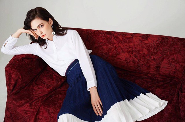 Anya Tekin từng tr&igrave;nh diễn cho Marie France Van Damme v&agrave; c&aacute;c thiết kế của người Ấn Độ Manish Malhotra