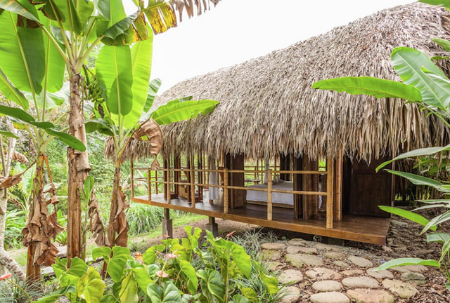 Tuy nhiên khi tiến sâu vào trong thì bạn sẽ hiểu được tại sao chúng tôi lại nói rằng nó chính là chốn tiên cảnh chỉ có trong tiểu thuyết.