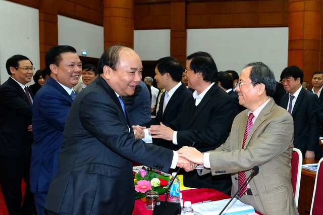 
Thủ tướng Nguyễn Xuân Phúc đã dự Hội nghị tổng kết công tác tài chính – ngân sách Nhà nước năm 2017, triển khai nhiệm vụ tài chính – ngân sách nhà nước năm 2018.
