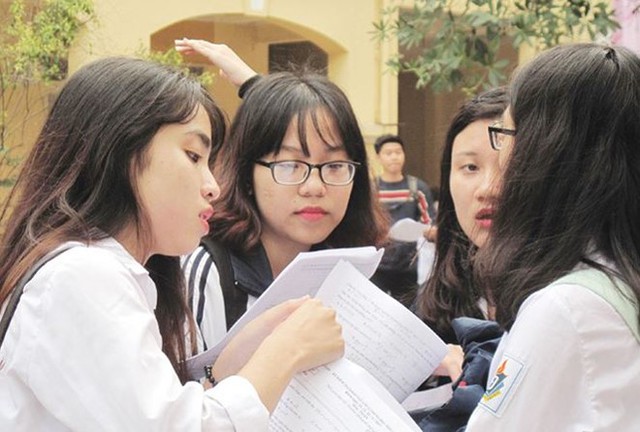 
Th&iacute; sinh tại m&ugrave;a thi 2017. Ảnh: Nghi&ecirc;m Hu&ecirc;/Tiền Phong.
