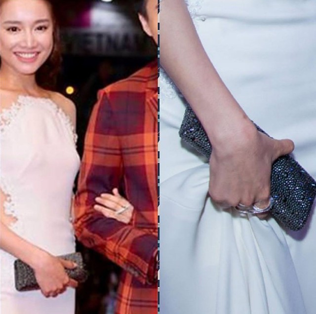 Chiếc nhẫn cũ đã được Nhã Phương đeo lại vào bàn tay phải sau khi được cầu hôn.