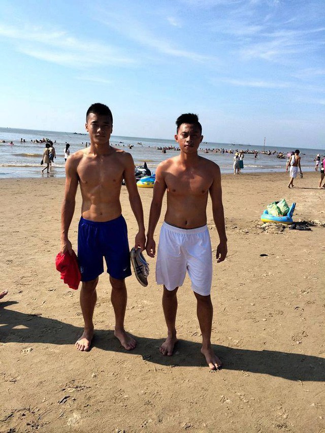 Crush quốc dân - hậu vệ Bùi Tiến Dũng xuất sắc cả trên sân cỏ lẫn ngoài đời