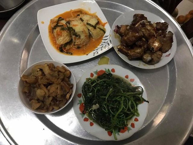 Mâm cơm 50k cho 3 người lớn ăn của chị Mai Nguyễn.