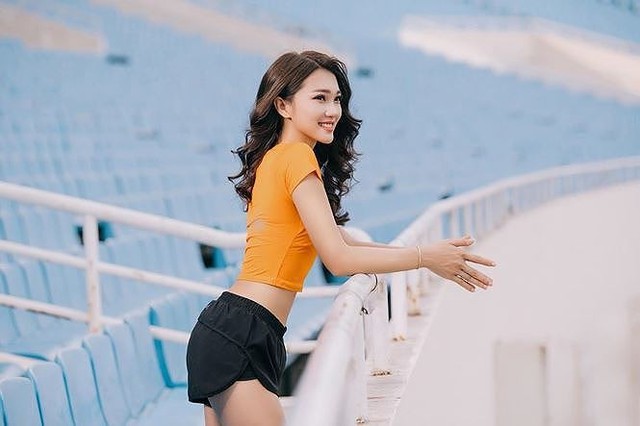 Nguyễn Ngọc Nữ từng lọt Top 10 Hoa hậu Hoàn vũ 2017 và giành giải Gương mặt đẹp nhất.