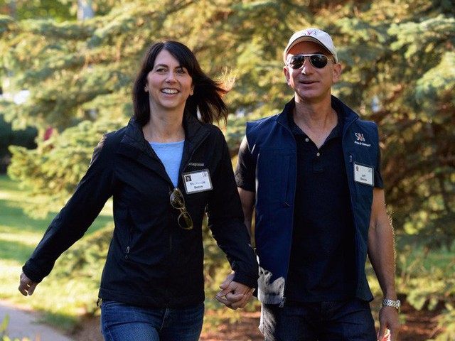 MacKenzie Bezos quen chồng khi là một cô sinh viên mới tốt nghiệp.