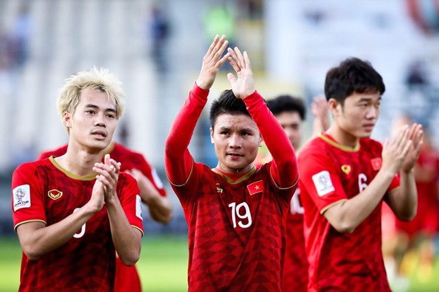 Thủ tướng gửi thư động viên đội tuyển Việt Nam trước trận đấu cuối vòng bảng Asian Cup. Ảnh: Minh Chiến.