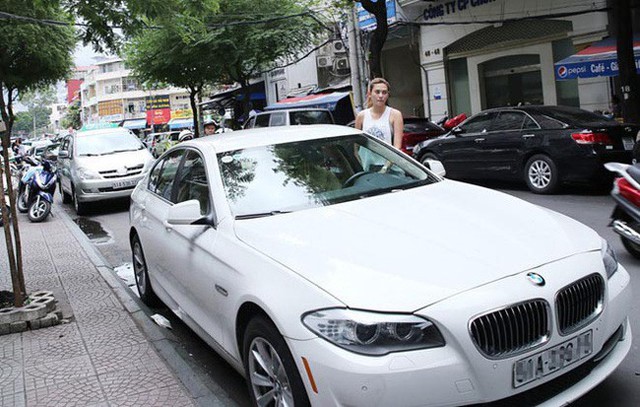 Cách đây 5 năm, Võ Hoàng Yến đã sở hữu xe hơi tiền tỷ.