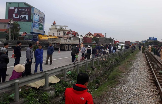
Khu vực xảy ra vụ tai nạn khiến 8 người tử vong tại huyện Kim Thành. Ảnh: V.Tú

