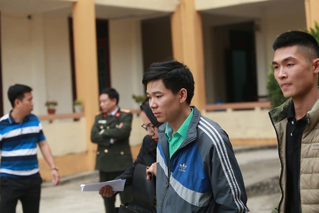 Cựu BS Hoàng Công Lương tham gia phiên toà (ảnh tư liệu)