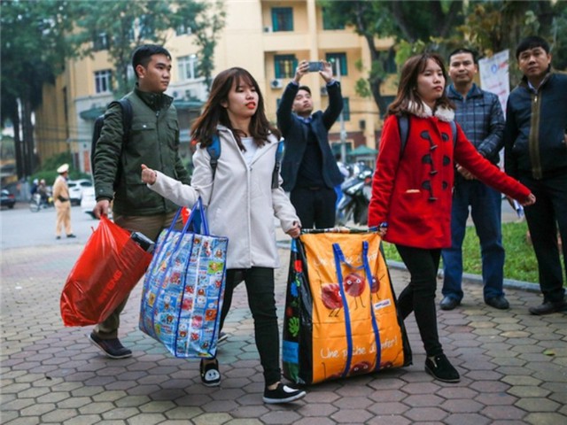 Vì sao nhiều trường đại học cho sinh viên nghỉ Tết Tân Sửu 2021 cả tháng? - Ảnh 1.