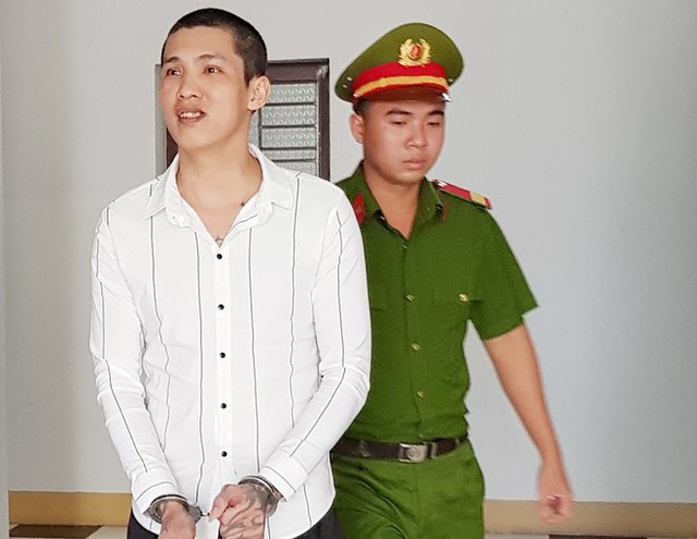 
Tuấn tại tòa sáng 23/1. Ảnh: Việt Tường.
