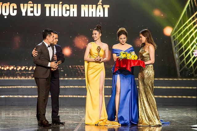 Trung Dũng và Thúy Ngân cùng nhận giải Mai Vàng do hạng mục Diễn viên được yêu thích 2018.
