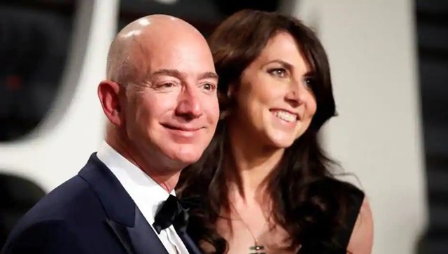 Jeff Bezos và người vợ 25 năm MacKenzie đang tiến hành các thủ tục cần thiết để ly hôn. Ảnh: Reuters.