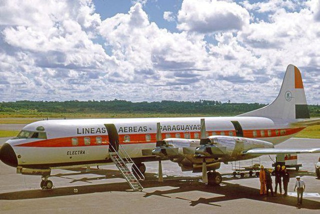Chiếc máy bay rơi có động cơ ngoài thiết kế tương tự với máy bay của Paraguayas trong hình. Ảnh: The Sun.