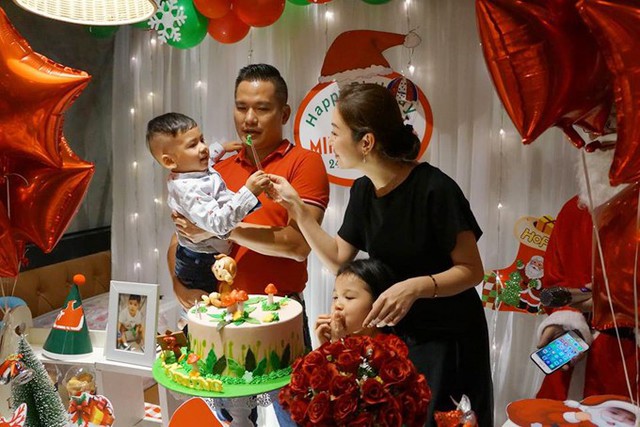 Bé Nu chào đời vào đúng đêm Giáng sinh 24/12/2016. Cậu nhóc là trái ngọt thứ hai trong cuộc hôn nhân của Hoa hậu với doanh nhân Đức Hải. Năm nay bé tròn 2 tuổi.