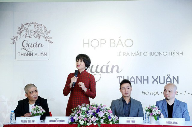 
Ê-kíp chương trình “Quán thanh xuân” trong buổi họp báo ra mắt số đầu tiên. Ảnh: TL
