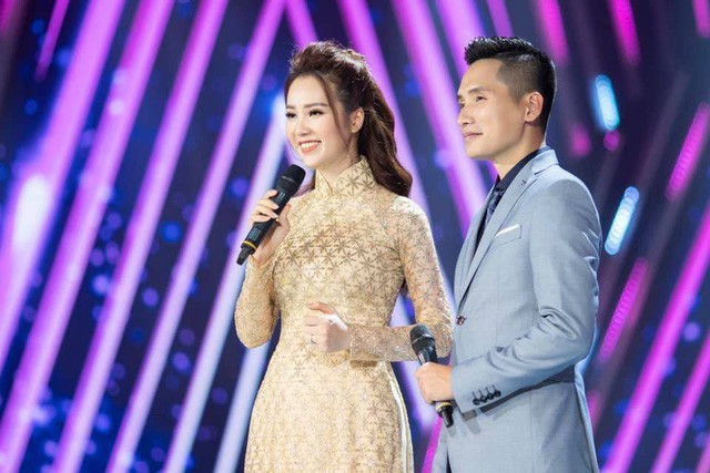 Thuỵ Vân đang là gương mặt dẫn chương trình đầy sáng giá của VTV.