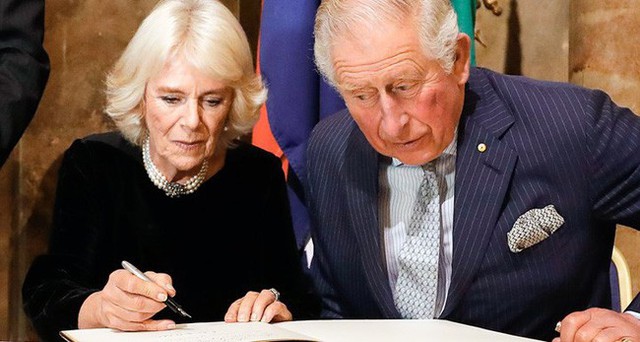 Thái tử Charles và bà Camilla được cho là đã ký giấy ly hôn.
