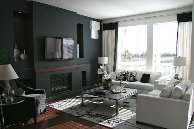 
Đen – trắng, cặp màu sắc quen thuộc nhưng chưa từng lỗi mốt luôn là một lựa chọn thông minh cho những căn phòng khách hiện đại.
