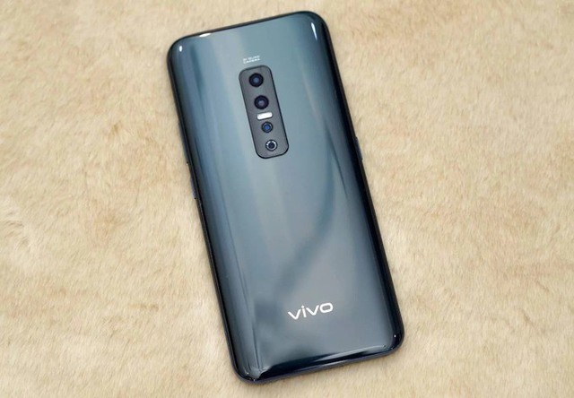 7 smartphone có bốn camera sau tại Việt Nam - Ảnh 4.