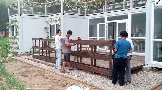 Người đàn ông làm biệt thự container tặng vợ  - Ảnh 7.