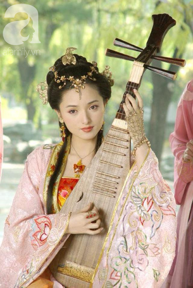Chuyện thâm cung bí sử của đệ nhất kỹ nữ Tô Châu, cả đời qua tay 3 người đàn ông nhưng cái kết sau cùng lại tàn khốc đến bất ngờ - Ảnh 3. Chuyện thâm cung bí sử của đệ nhất kỹ nữ Tô Châu, cả đời qua tay 3 người đàn ông nhưng cái kết sau cùng lại tàn khốc đến bất ngờ - Ảnh 3.