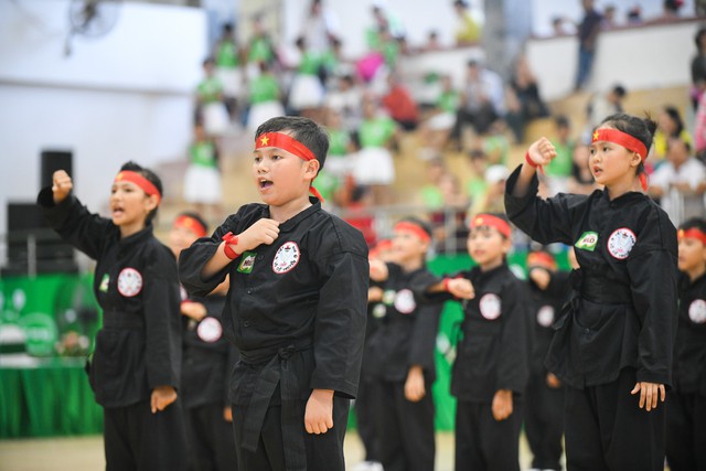 Học sinh Phú Yên tham gia hội thi thể dục và võ cổ truyền - Ảnh 2.