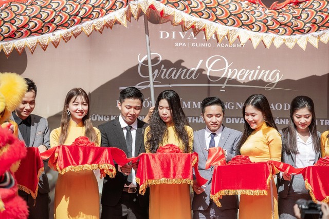 Tưng bừng khai trương VTM DIVA đẳng cấp tại Trà Vinh - Ảnh 2.