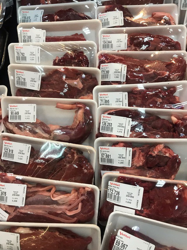 Giá thịt lợn tăng sốc, trong siêu thị đã vượt 150.000 đồng/kg, dự báo tiếp tục tăng cao - Ảnh 3.