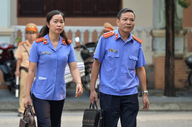 Xử gian lận thi cử ở Hà Giang: Lộ diện hàng loạt tin nhắn nhờ vả - Ảnh 5.