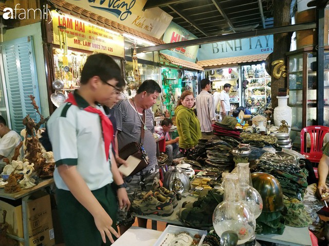 Lạc vào chợ đồ cổ Cao Minh, phiên chợ 1 tuần mở 1 lần - nơi buôn bán hoài niệm và tìm về hồi ức giữa lòng Sài Gòn - Ảnh 28.