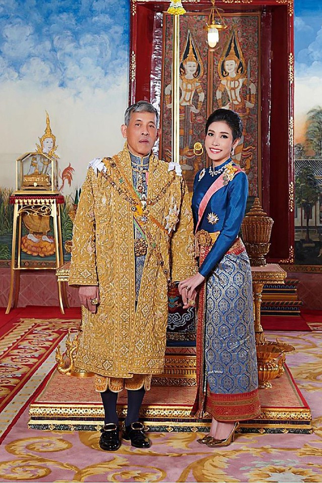 Nhan sắc khác biệt mẫu chung Hoàng gia của Hoàng Quý Phi Thái Lan vừa bị truất ngôi ở tuổi 34 - Ảnh 2.