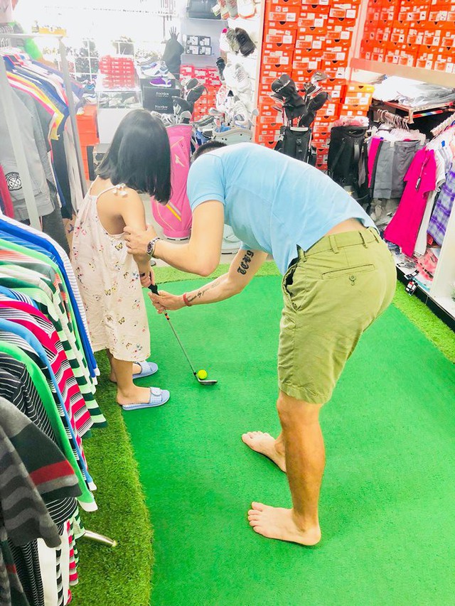 Công Vinh: Thể thao giúp các con mạnh mẽ ở trái tim và trưởng thành trong lý trí - Ảnh 2. Công Vinh: Thể thao giúp các con mạnh mẽ ở trái tim và trưởng thành trong lý trí - Ảnh 2.