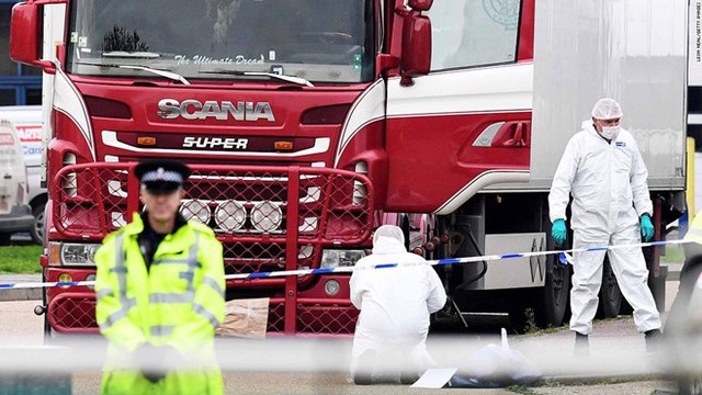 Cảnh tượng gây ám ảnh của 39 nạn nhân khi bị phát hiện tử vong trong xe đông lạnh ở Anh - Ảnh 2.