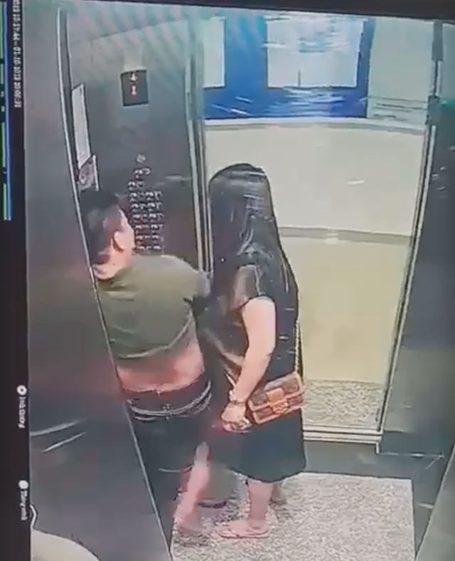 Bị camera ghi lại cảnh tiểu bậy trong thang máy gây bức xúc, người đàn ông đã đến chung cư để xin lỗi và nhờ gỡ clip - Ảnh 3.