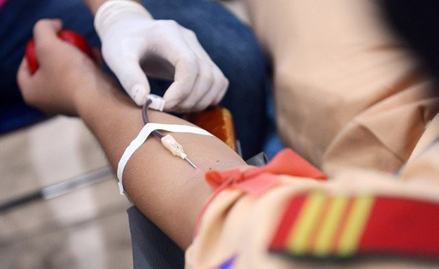 Quy trình truyền máu chuẩn sẽ đảm bảo an toàn tuyệt đối cho người bệnh - Ảnh 1.