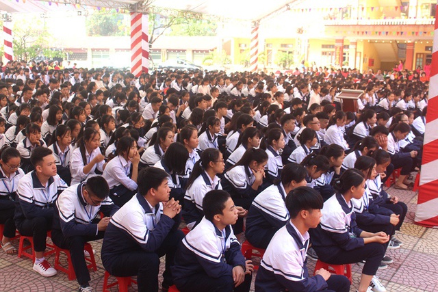 Trường THPT Khúc Thừa Dụ: Niềm vui lớn sau 20 năm thành lập - Ảnh 12.