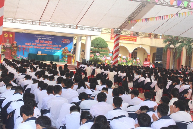 Trường THPT Khúc Thừa Dụ: Niềm vui lớn sau 20 năm thành lập - Ảnh 11.