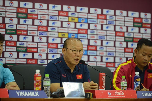 HLV Park Hang-seo tin rằng Công Phượng sẽ ghi bàn vào lưới đội tuyển Thái Lan - Ảnh 1.
