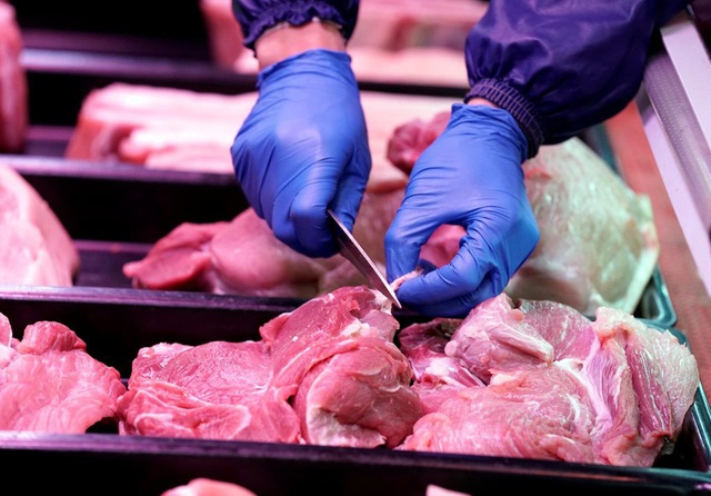 Chạm mốc 200.000 đồng/kg, giá thịt lợn sẽ đắt hơn thịt bò? - Ảnh 2.