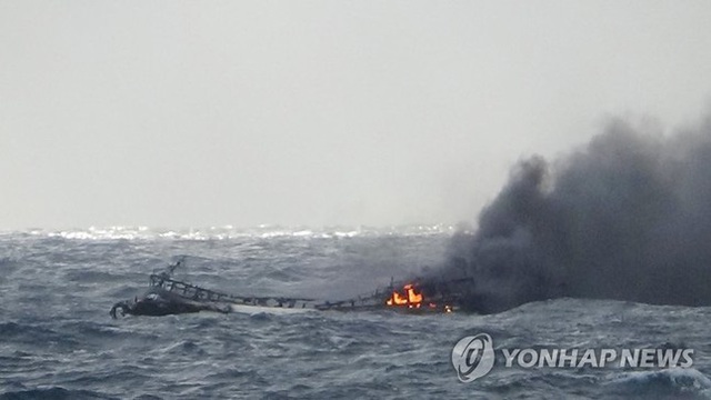 Cháy tàu cá: 6 ngư dân Việt Nam mất tích tại Hàn Quốc - Ảnh 1.