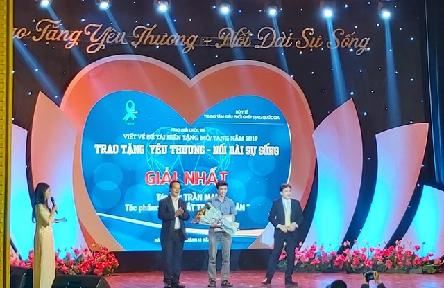 Phóng viên Báo Gia đình và Xã hội đạt giải Nhì cuộc thi viết về hiến tặng mô, tạng năm 2019 - Ảnh 2.