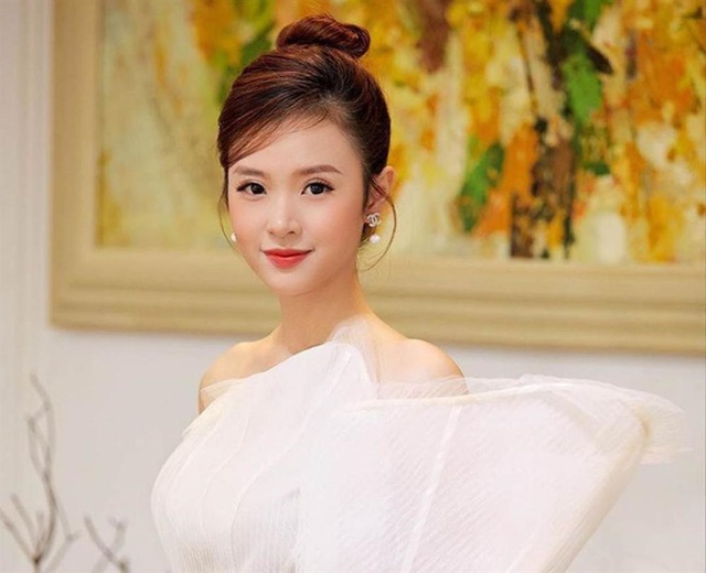 Hot girl Việt tai tiếng, khoe thân có cửa nào tấn công showbiz? - Ảnh 4.