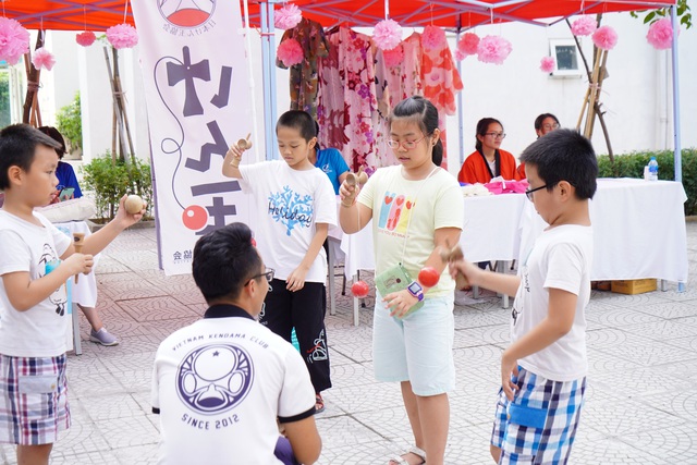 Chuyên gia Nhật Bản chia sẻ bí quyết đọc sách Ehon đúng cách cho trẻ - Ảnh 1.