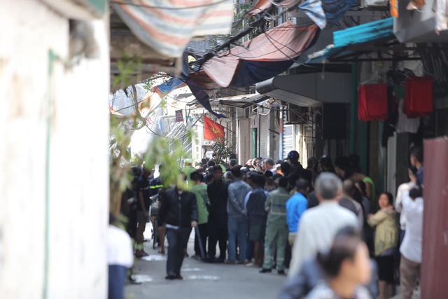 Chùm ảnh: Hiện trường vụ nổ bình gas kinh hoàng giữa phố Hà Nội đông người - Ảnh 6.