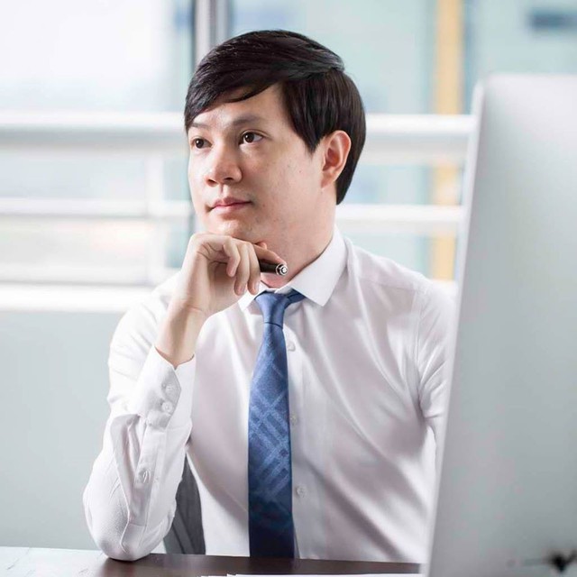 4 đại gia Việt nổi tiếng chiều vợ: Người tối ngày tặng hàng hiệu xa xỉ, kẻ ở nhà hẳn 1 tháng chăm vợ đẻ - Ảnh 25. 4 đại gia Việt nổi tiếng chiều vợ: Người tối ngày tặng hàng hiệu xa xỉ, kẻ ở nhà hẳn 1 tháng chăm vợ đẻ - Ảnh 25.